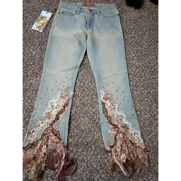 Qomei Denim - Qqmei Women Flare Jeans Light Wash Embroidered Lace Ruffle Boho Denim Size 25x34